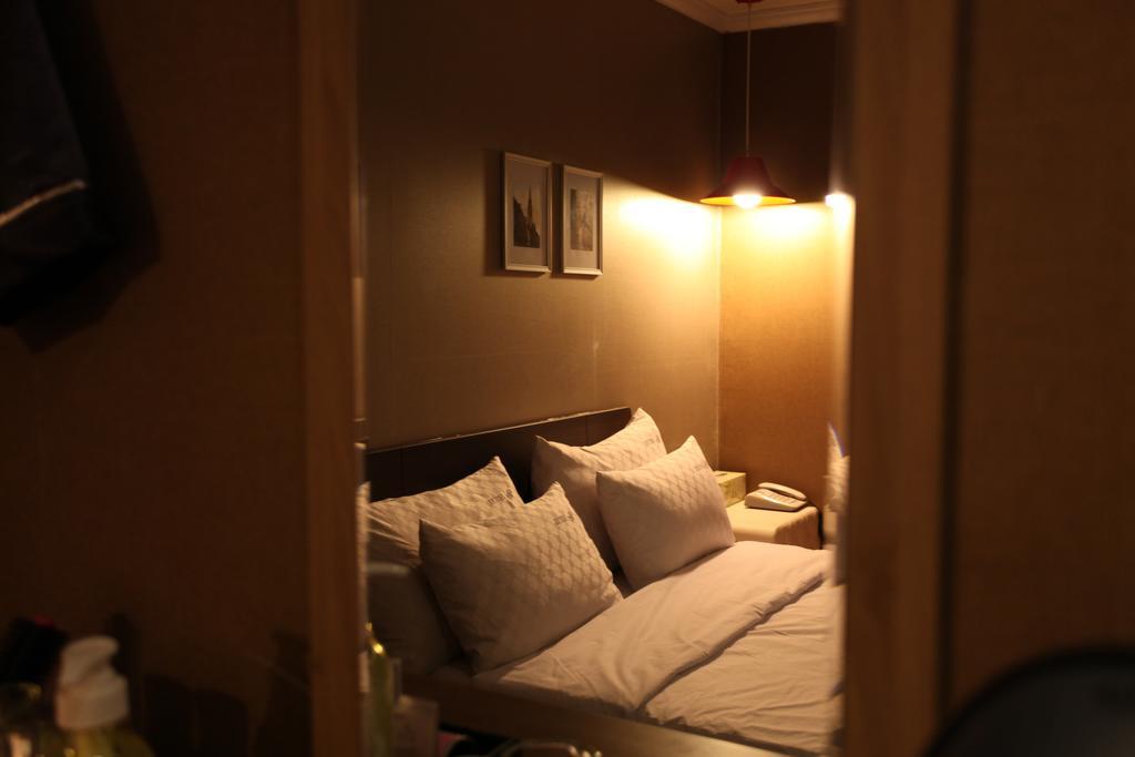 Hotel Goguma Shinchon Seul Zewnętrze zdjęcie