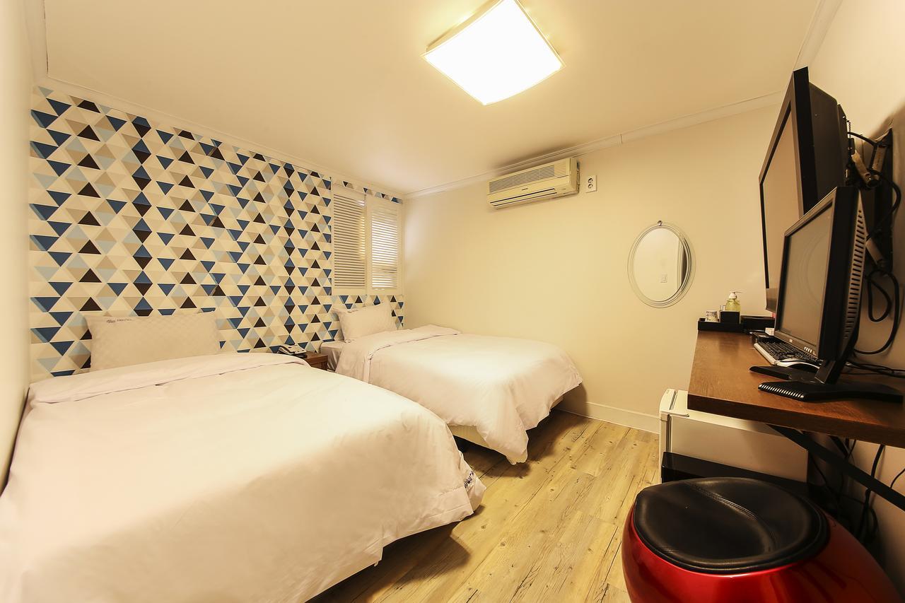 Hotel Goguma Shinchon Seul Zewnętrze zdjęcie