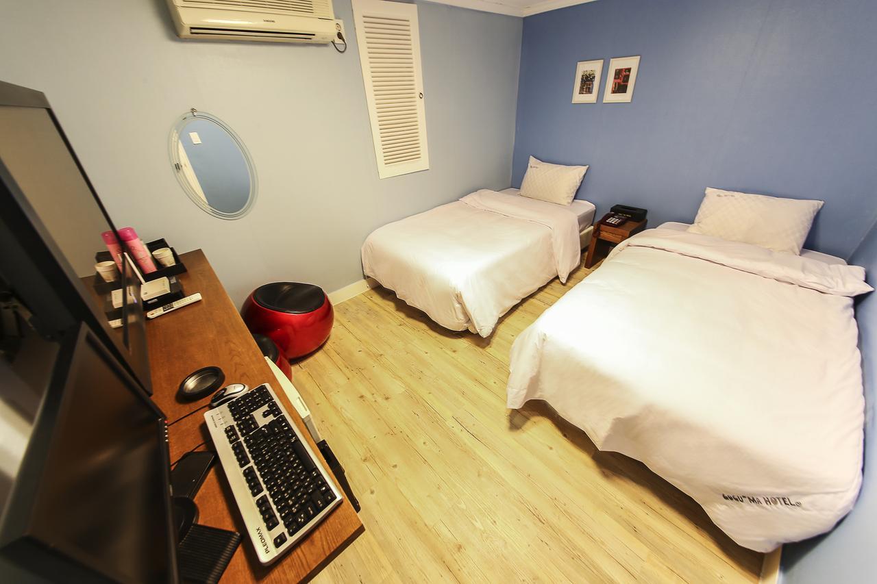 Hotel Goguma Shinchon Seul Zewnętrze zdjęcie